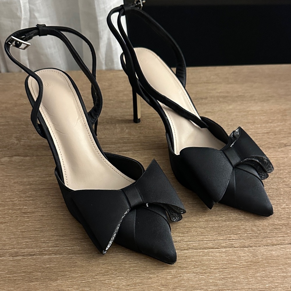 Chic Black Bow Women's Heels